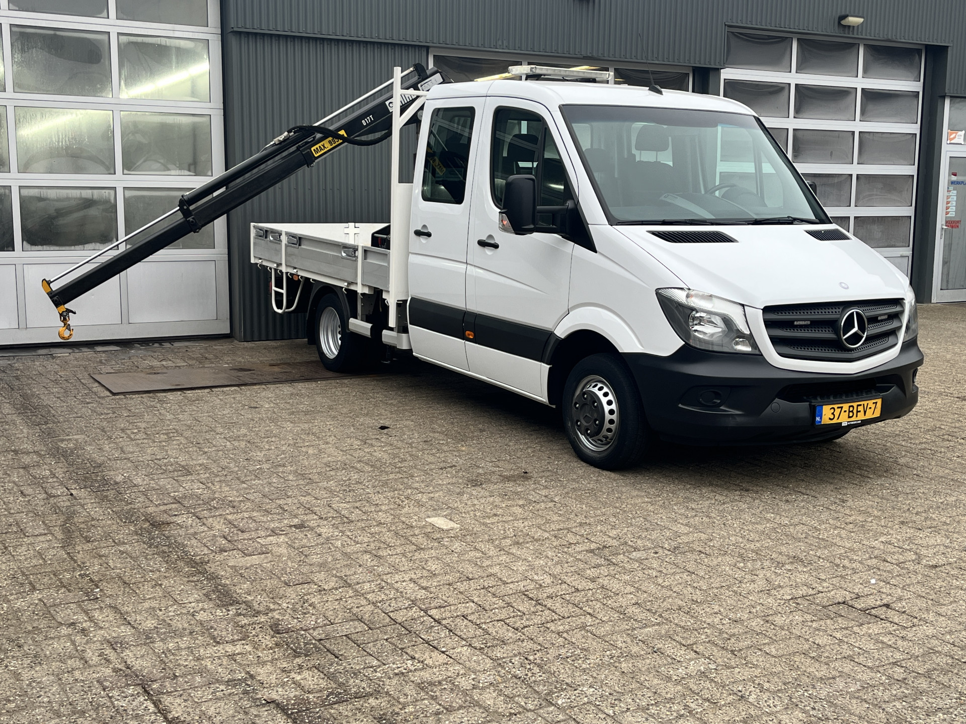 Mercedes-Benz Sprinter 513 CDI 130pk DC 2015 - voorkant
