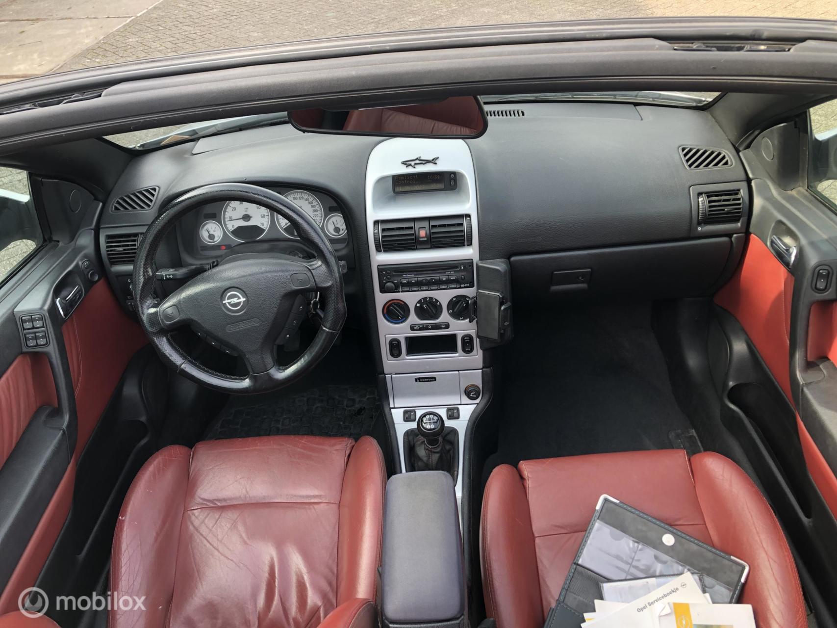 Foto van Opel Astra Cabriolet