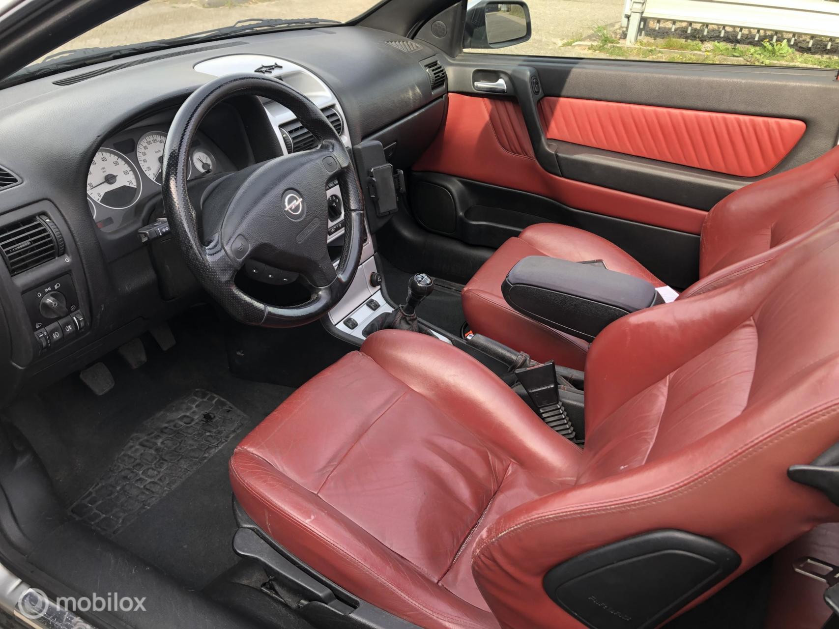 Foto van Opel Astra Cabriolet