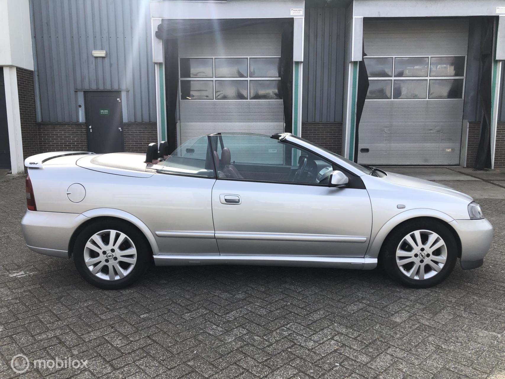 Foto van Opel Astra Cabriolet