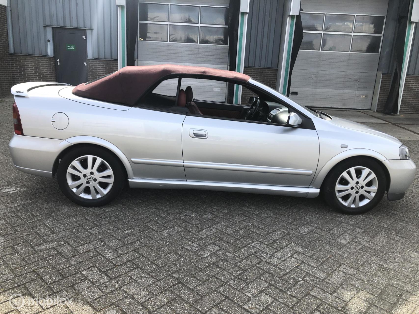 Foto van Opel Astra Cabriolet
