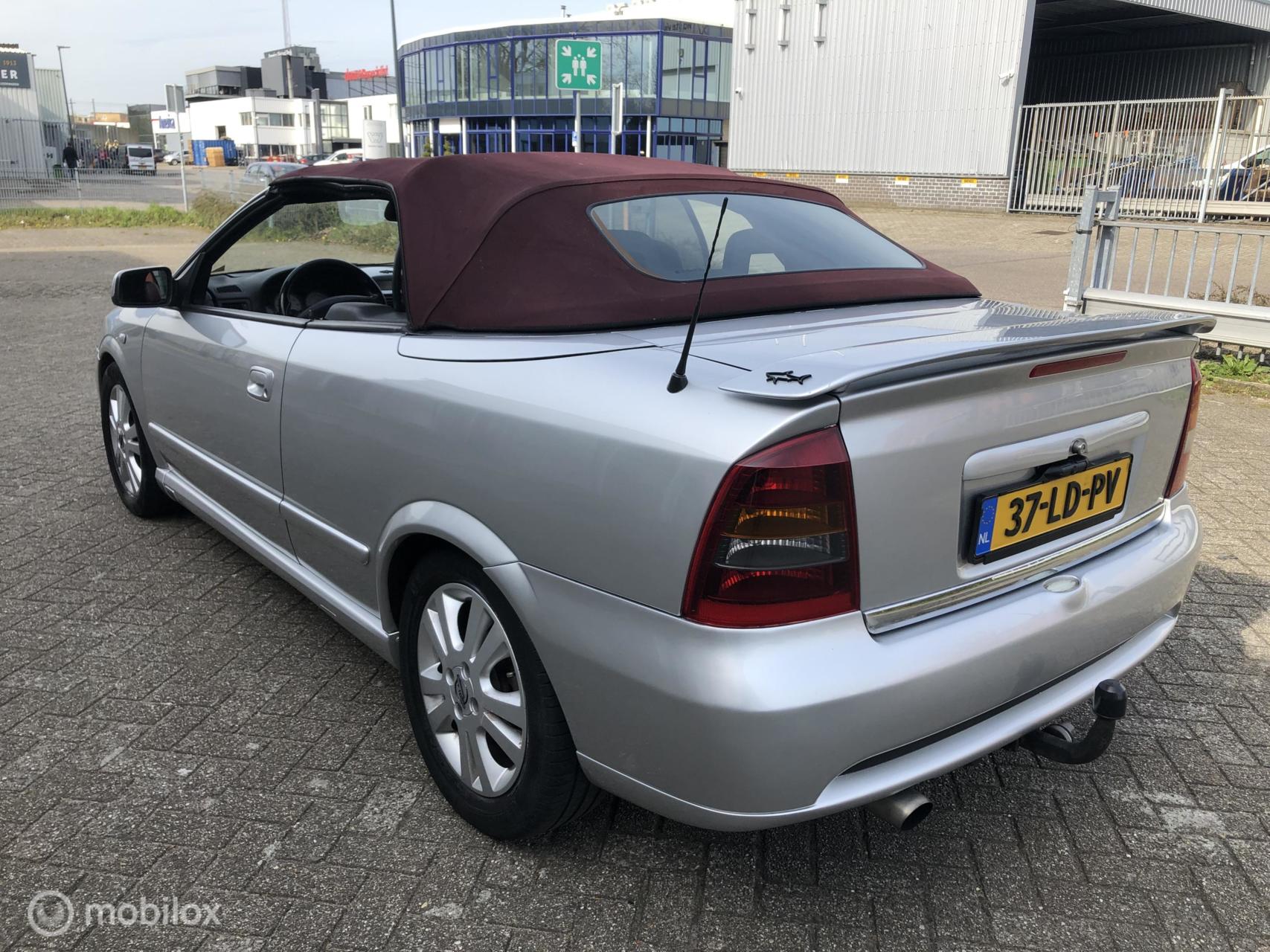 Foto van Opel Astra Cabriolet