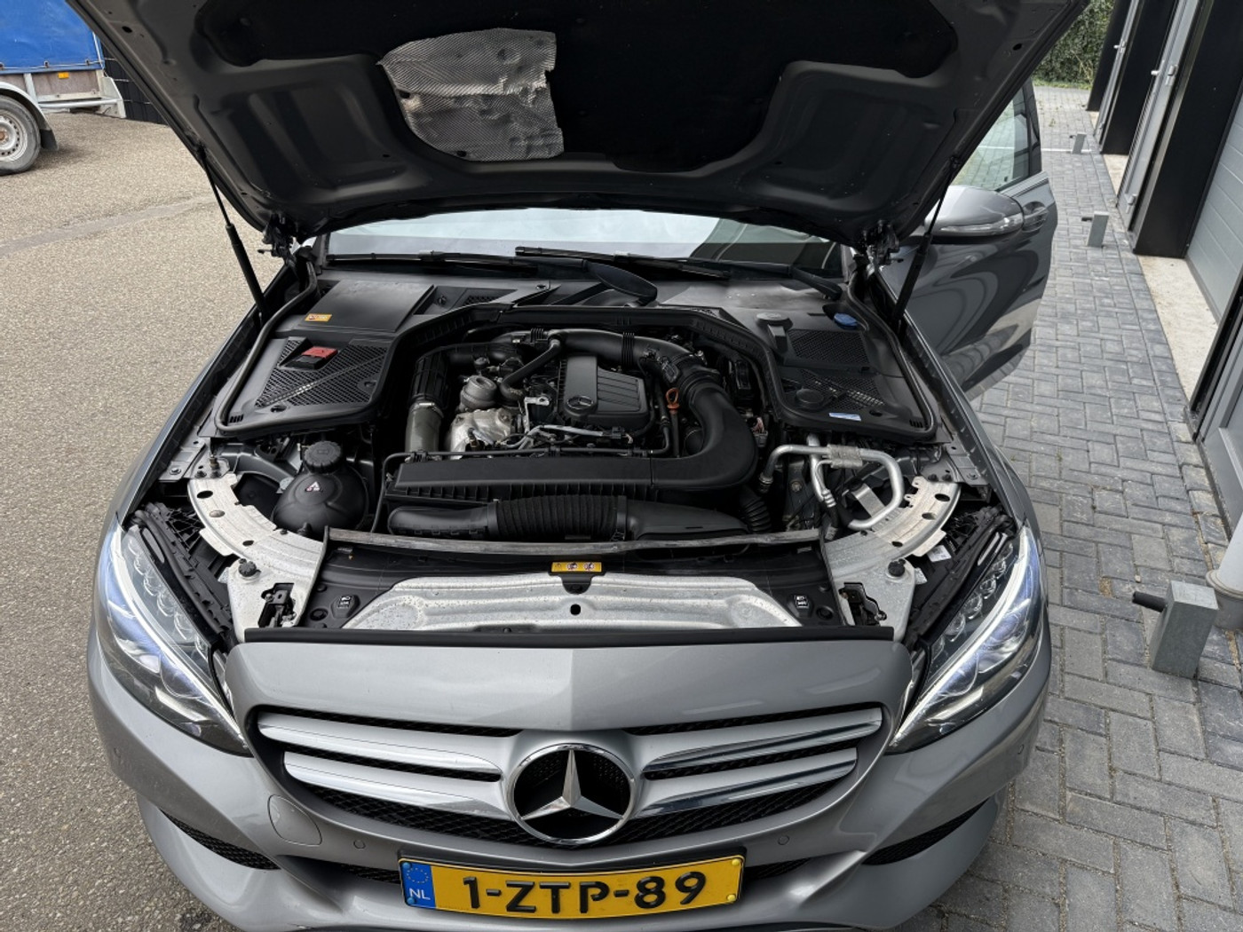 Foto van Mercedes-Benz C 180 Bluetec