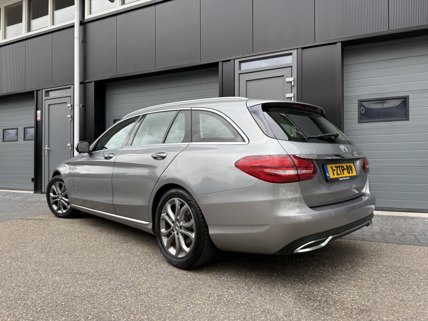 Foto van Mercedes-Benz C 180 Bluetec