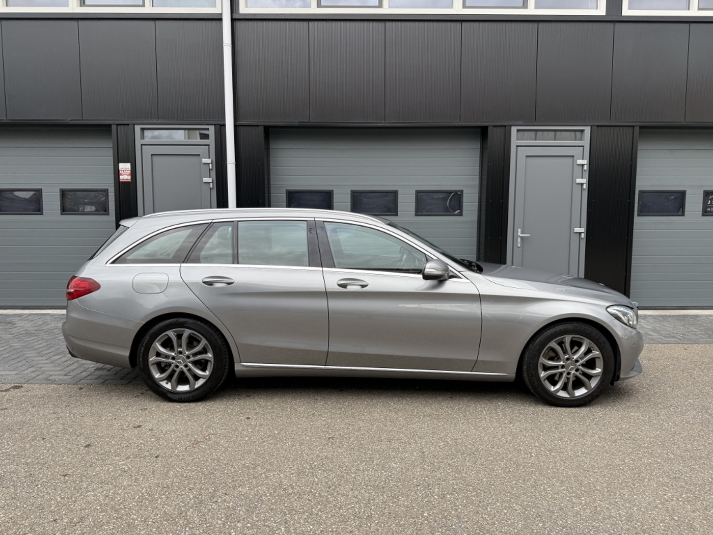 Foto van Mercedes-Benz C 180 Bluetec