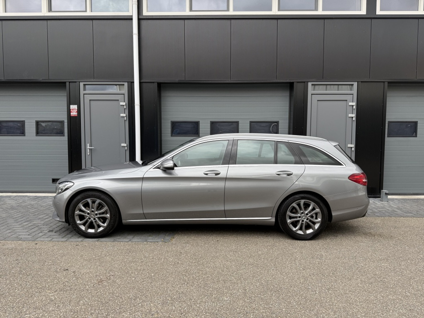 Foto van Mercedes-Benz C 180 Bluetec