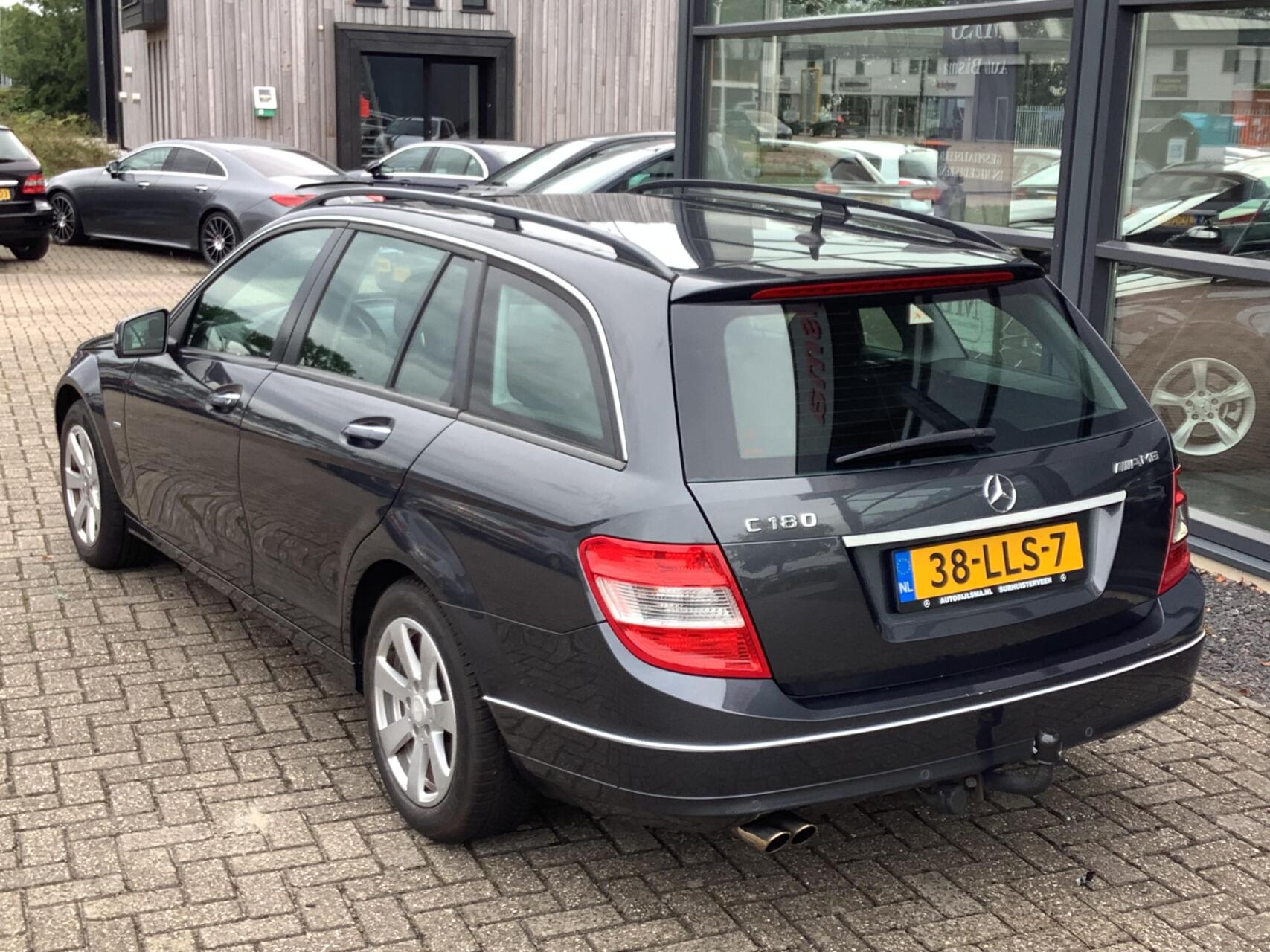 Foto van Mercedes-Benz C 180 Kompressor