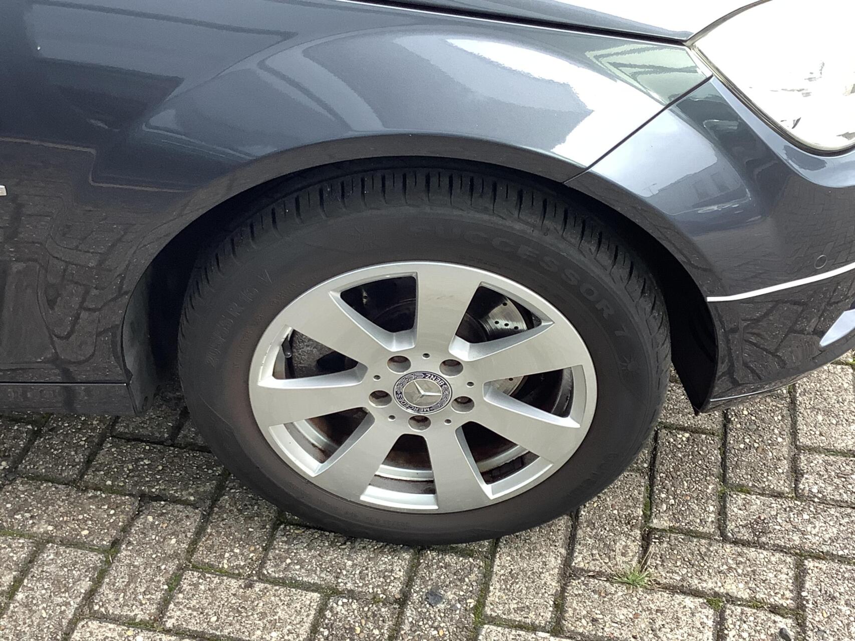 Foto van Mercedes-Benz C 180 Kompressor