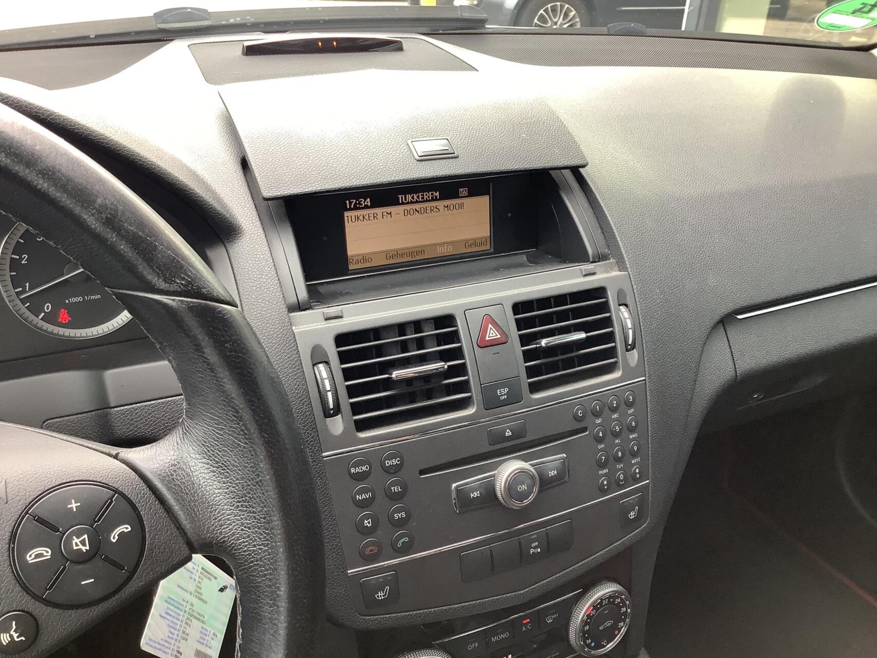 Foto van Mercedes-Benz C 180 Kompressor
