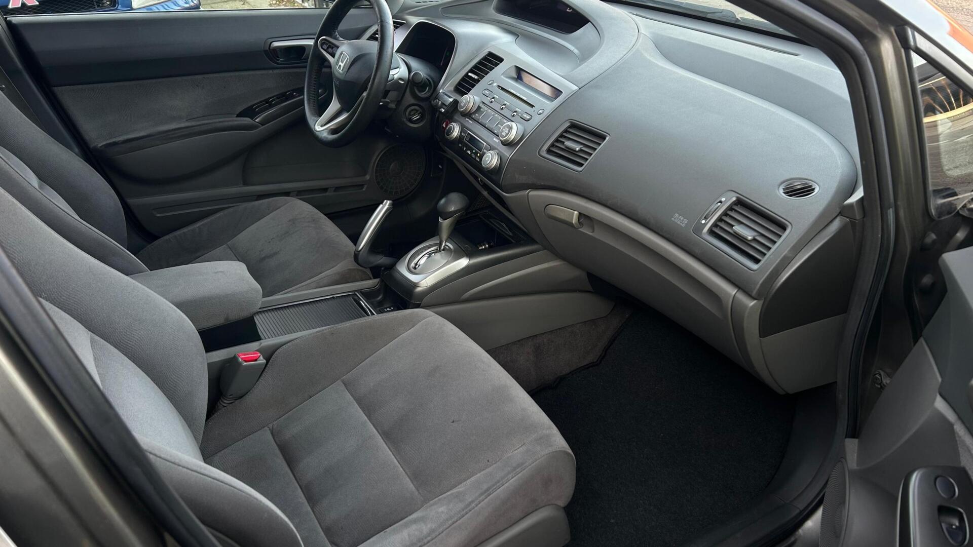 Foto van Honda Civic 4dr Hybrid