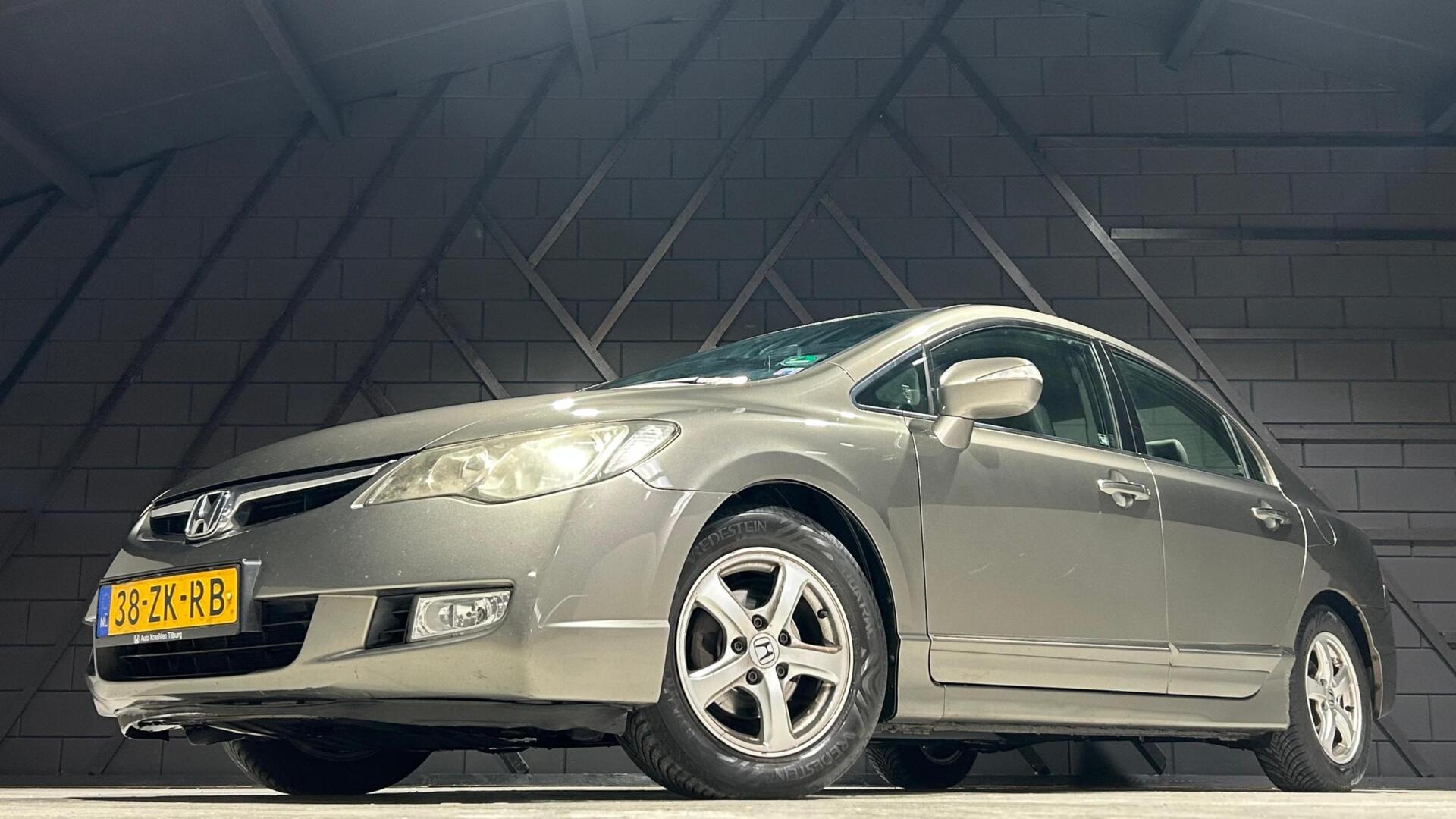 Foto van Honda Civic 4dr Hybrid