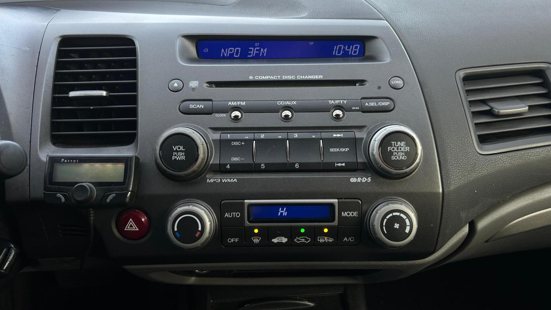Foto van Honda Civic 4dr Hybrid
