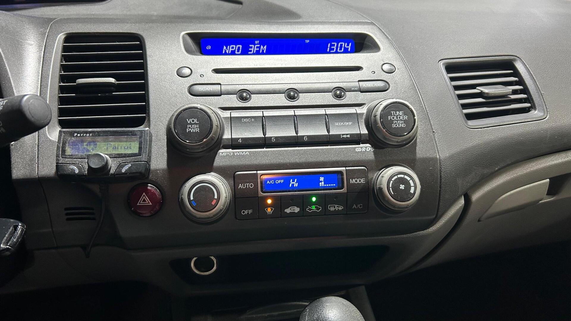 Foto van Honda Civic 4dr Hybrid