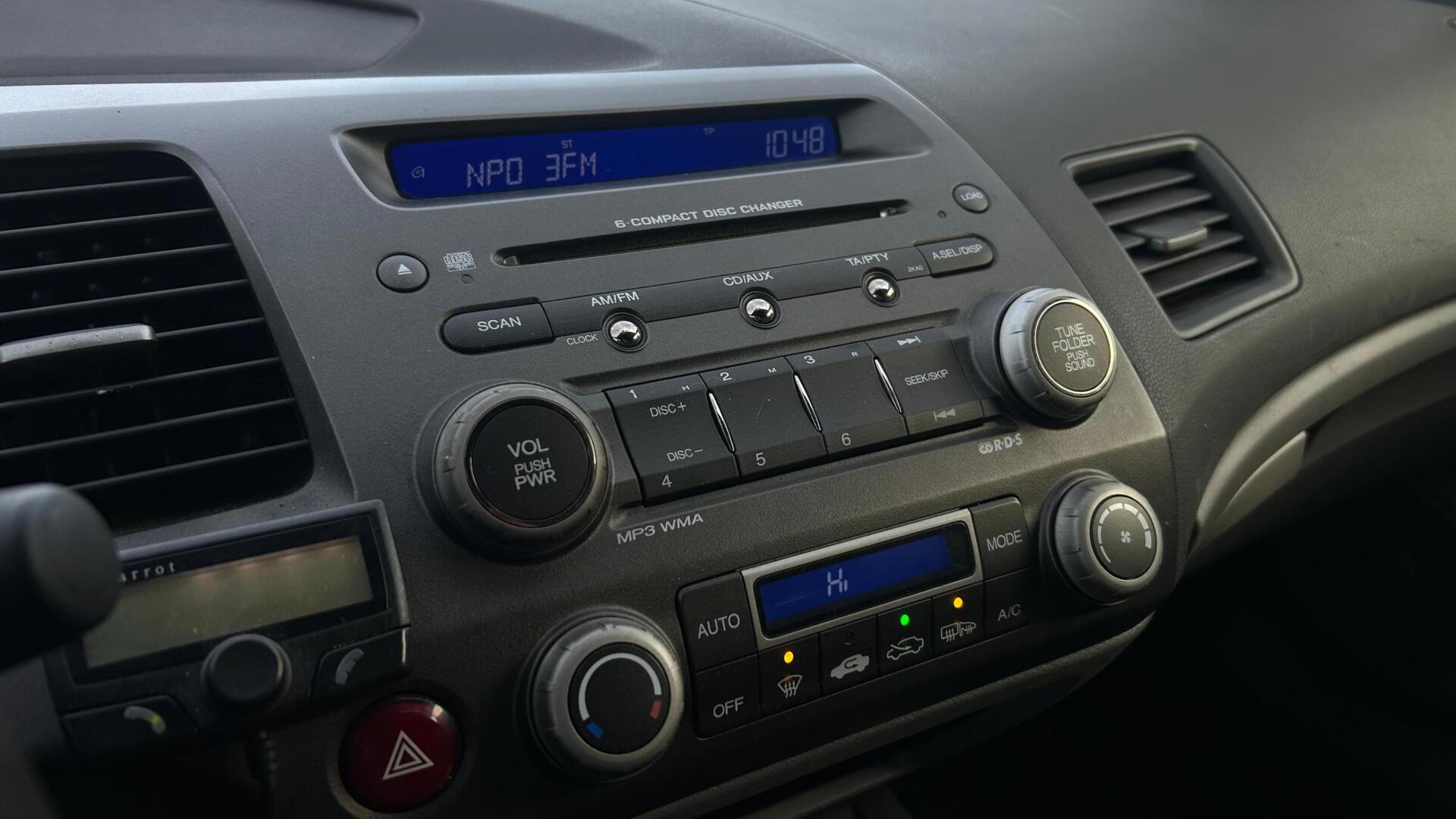 Foto van Honda Civic 4dr Hybrid