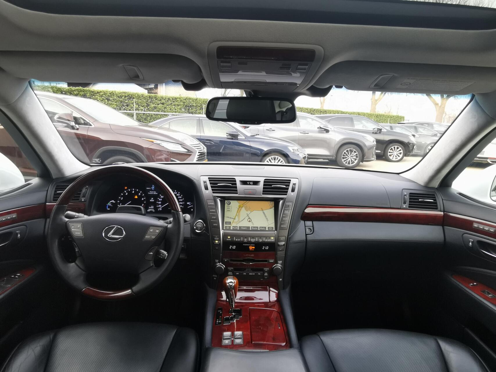 Foto van Lexus Lexus Ls600h