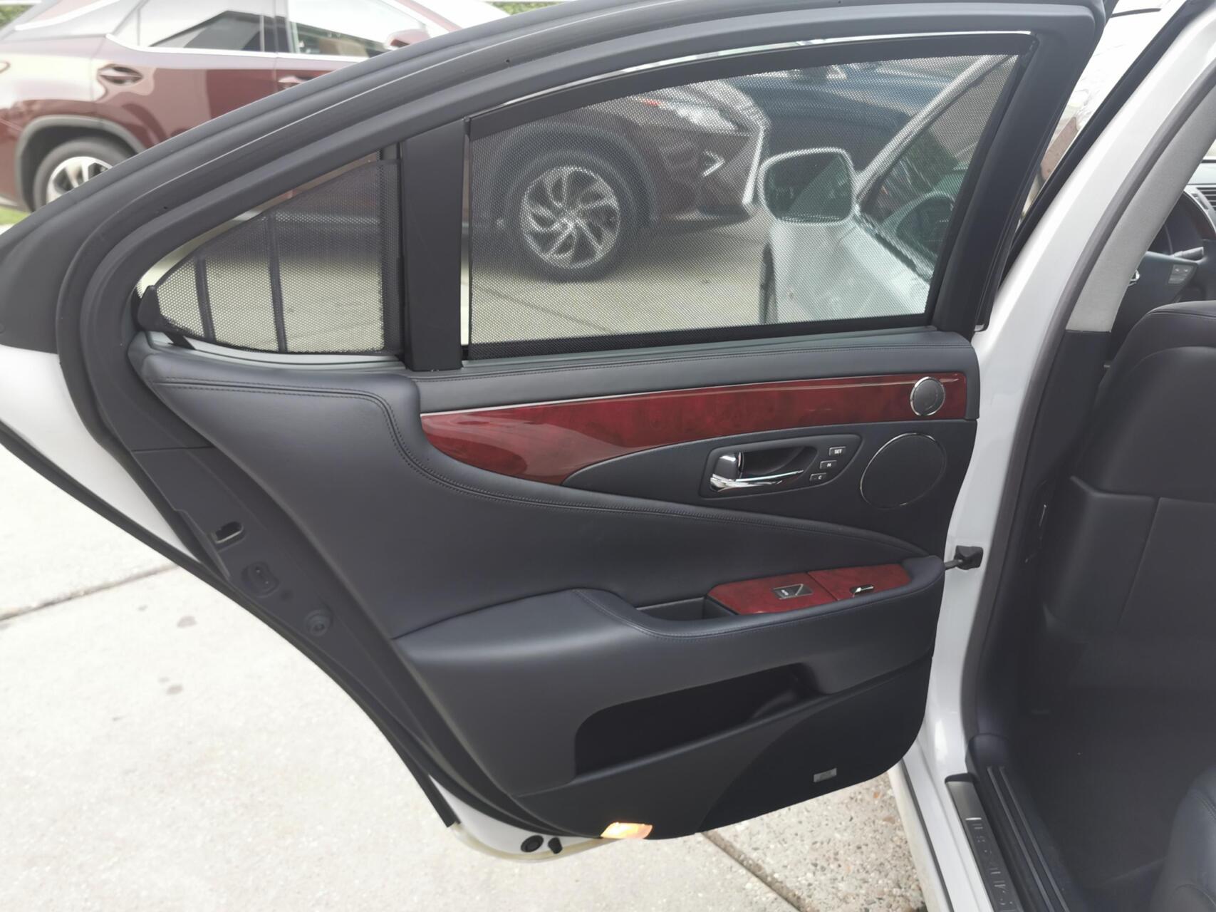 Foto van Lexus Lexus Ls600h