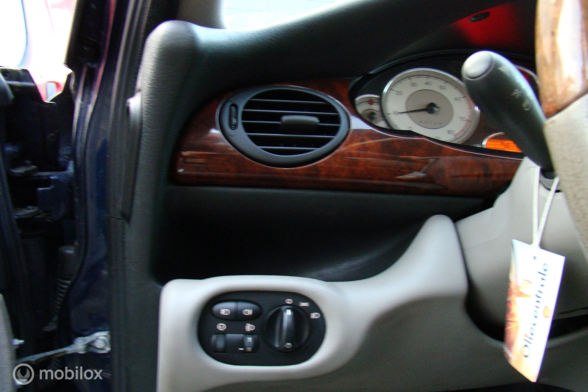 Foto van Rover 75