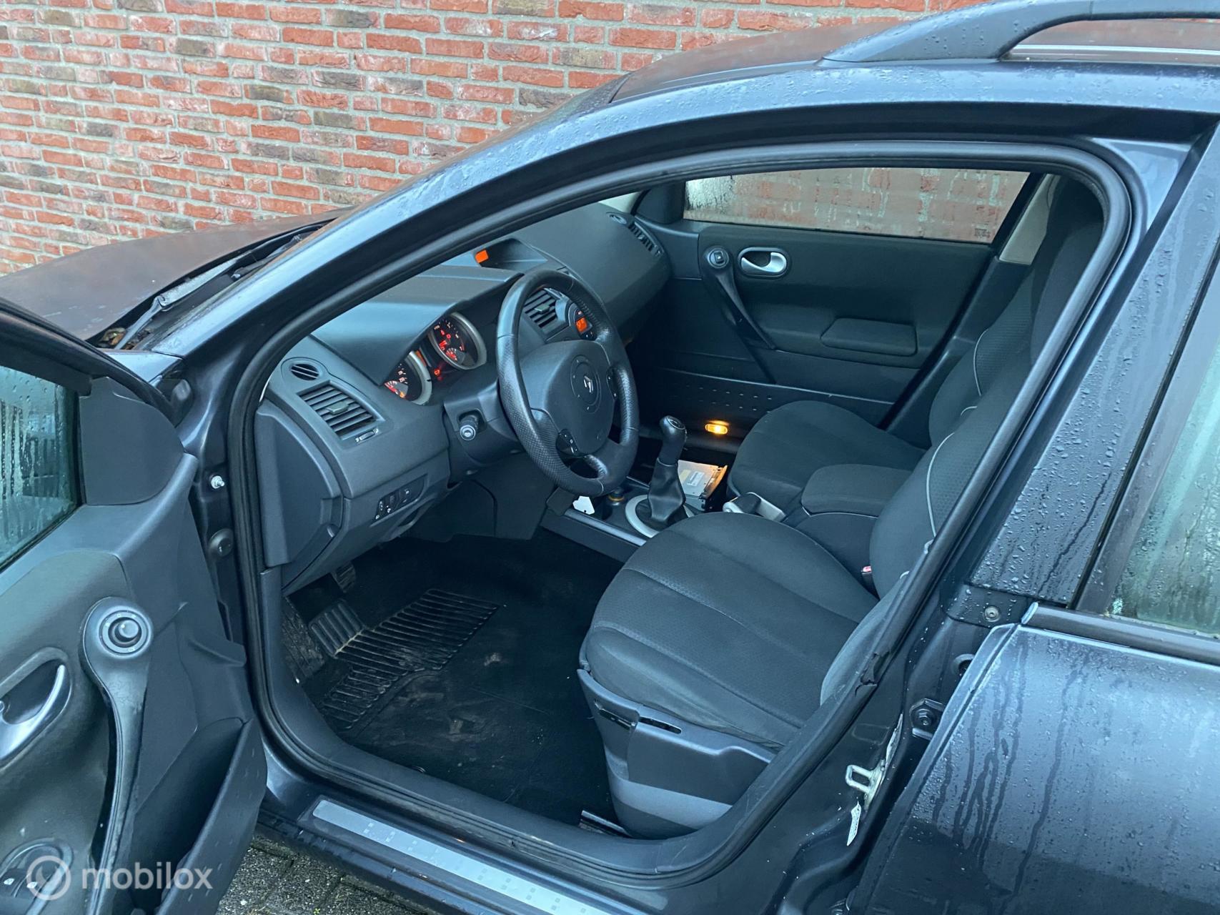Foto van Renault Megane Grand Tour