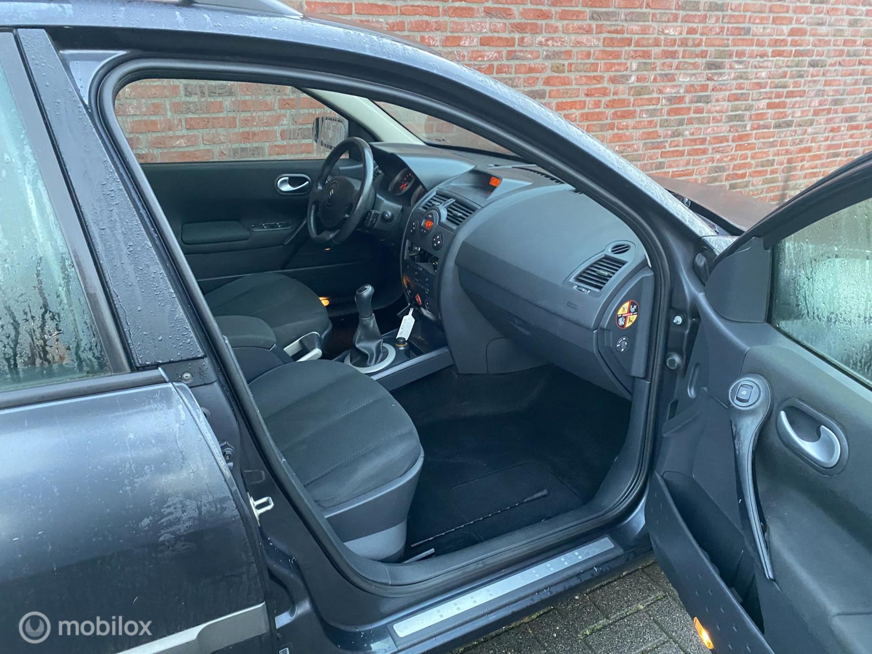 Foto van Renault Megane Grand Tour
