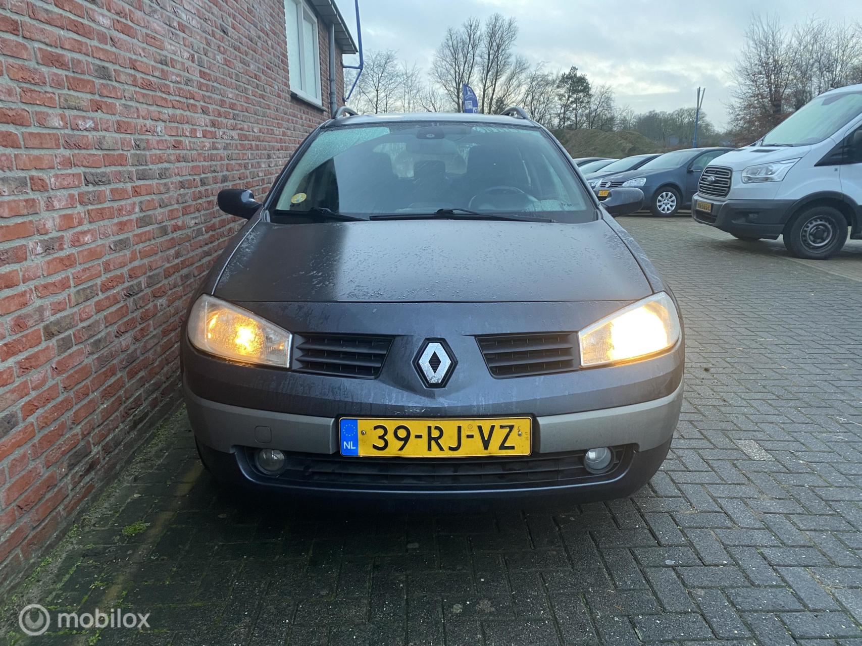 Foto van Renault Megane Grand Tour