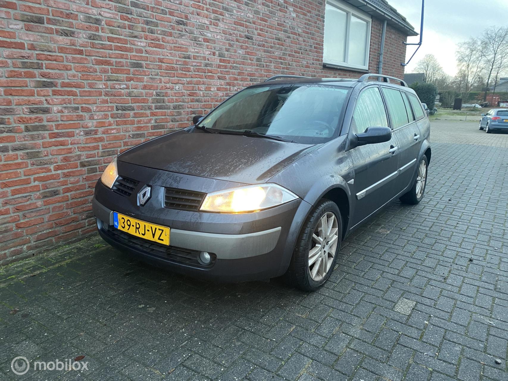Renault Megane Grand Tour 1.6-16V Expression Luxe 2005 - voorkant