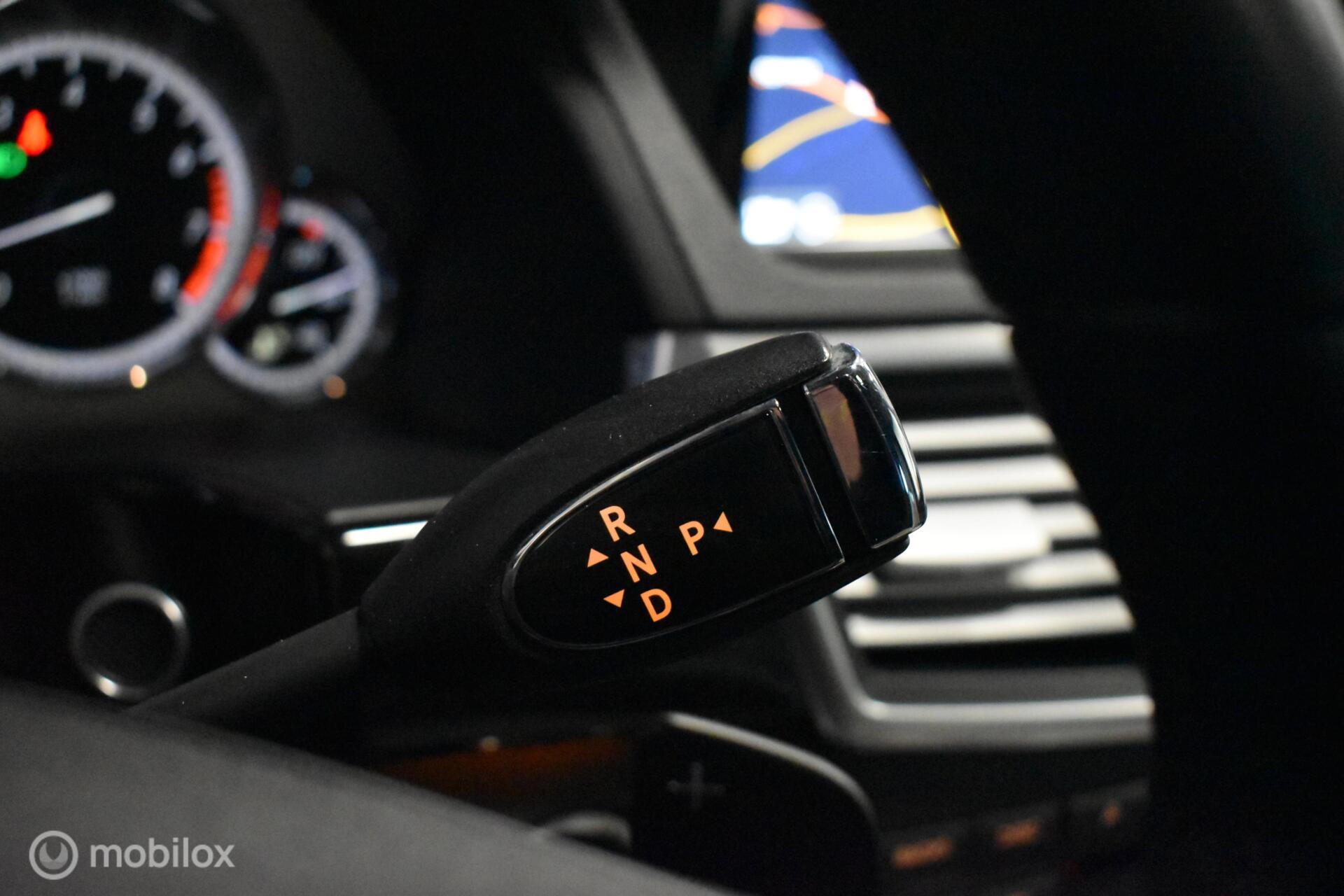 Foto van Mercedes-Benz E 200