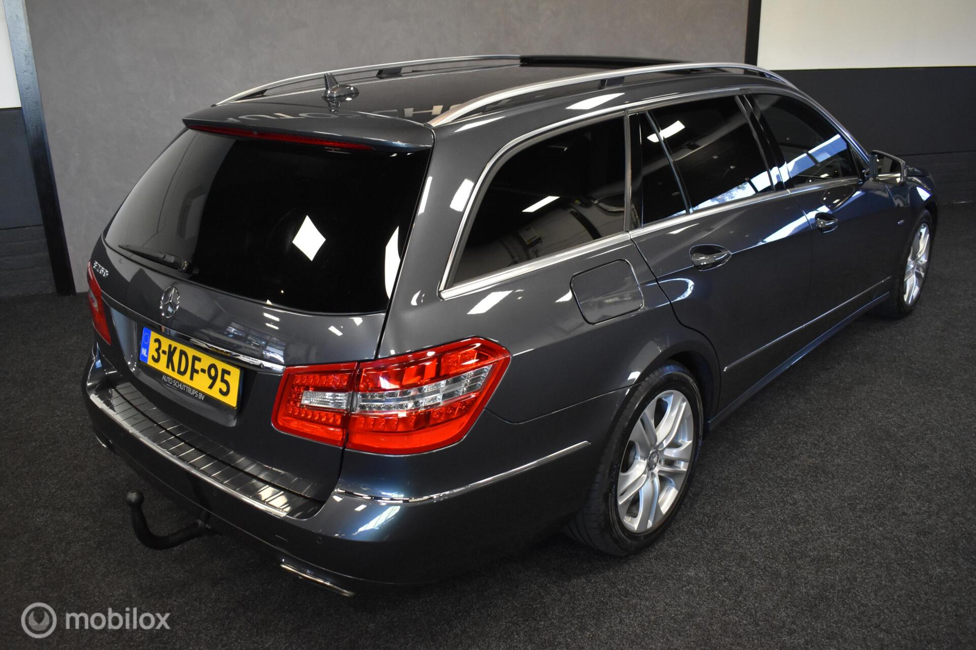 Foto van Mercedes-Benz E 200
