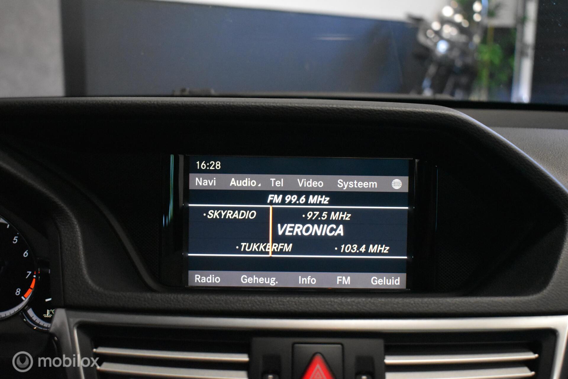 Foto van Mercedes-Benz E 200