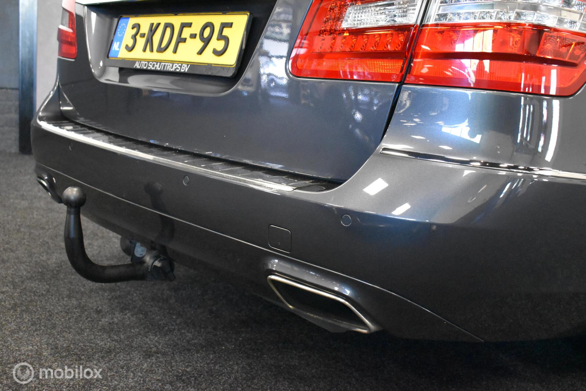 Foto van Mercedes-Benz E 200