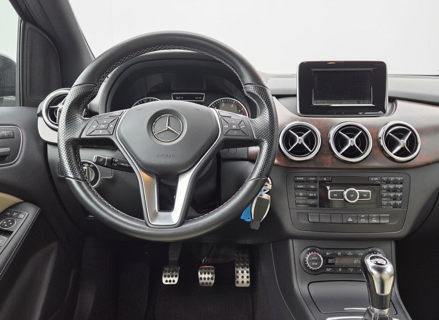 Foto van Mercedes-Benz B 180