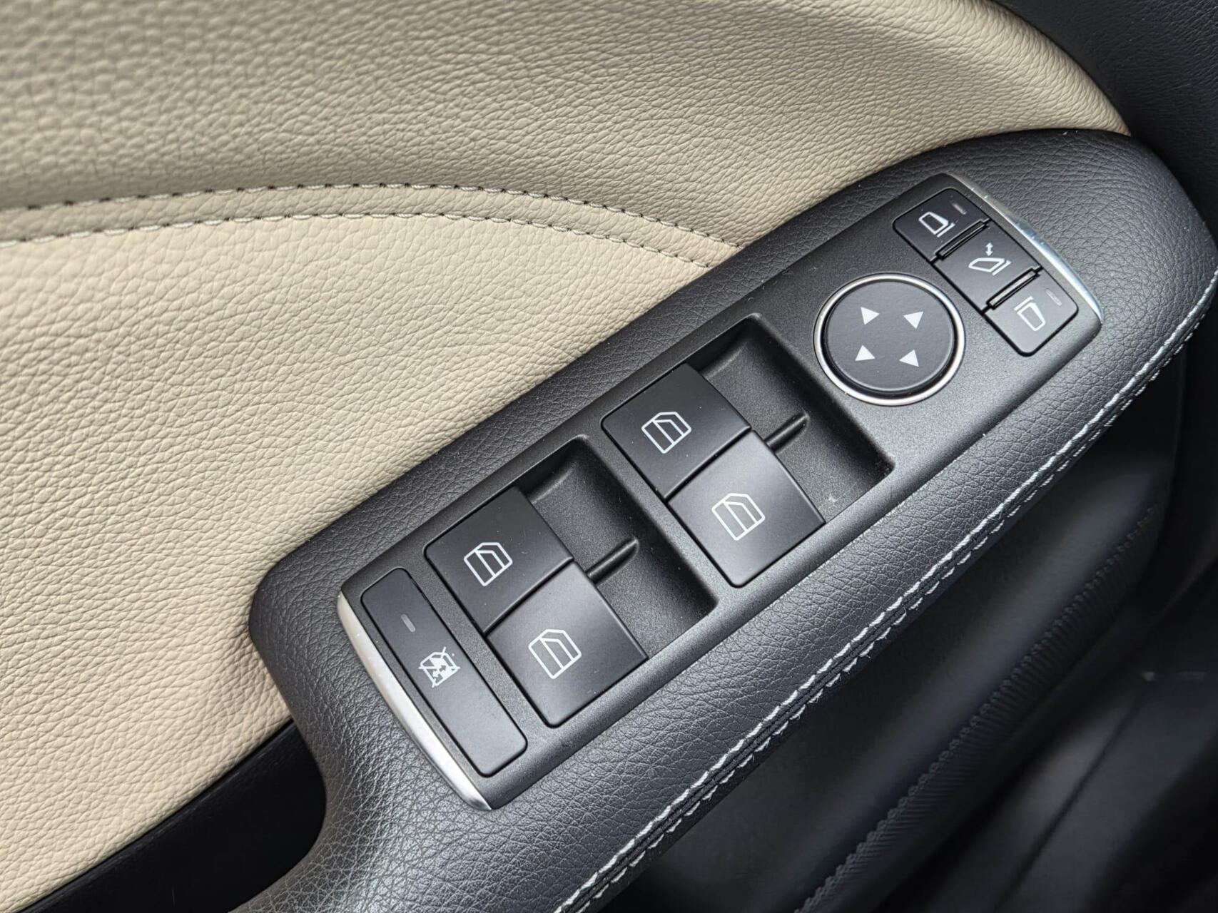 Foto van Mercedes-Benz B 180