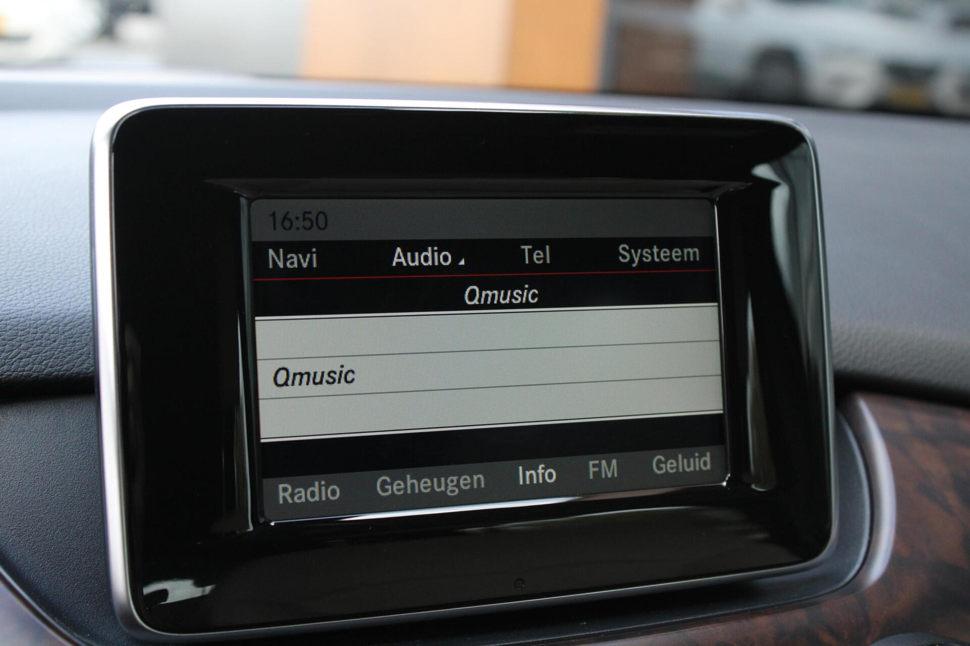 Foto van Mercedes-Benz B 180
