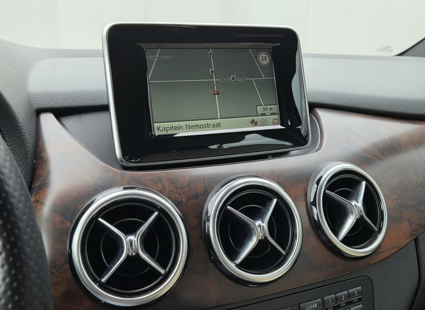 Foto van Mercedes-Benz B 180