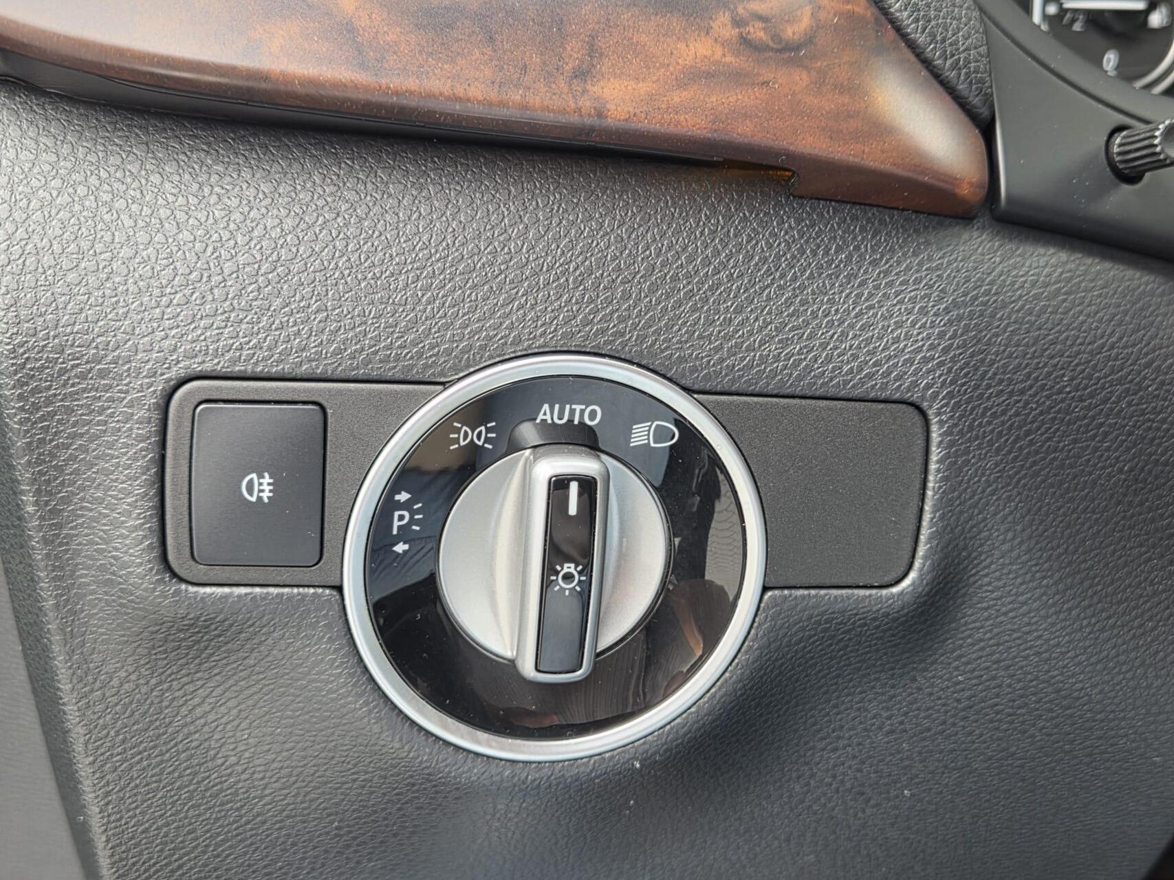 Foto van Mercedes-Benz B 180