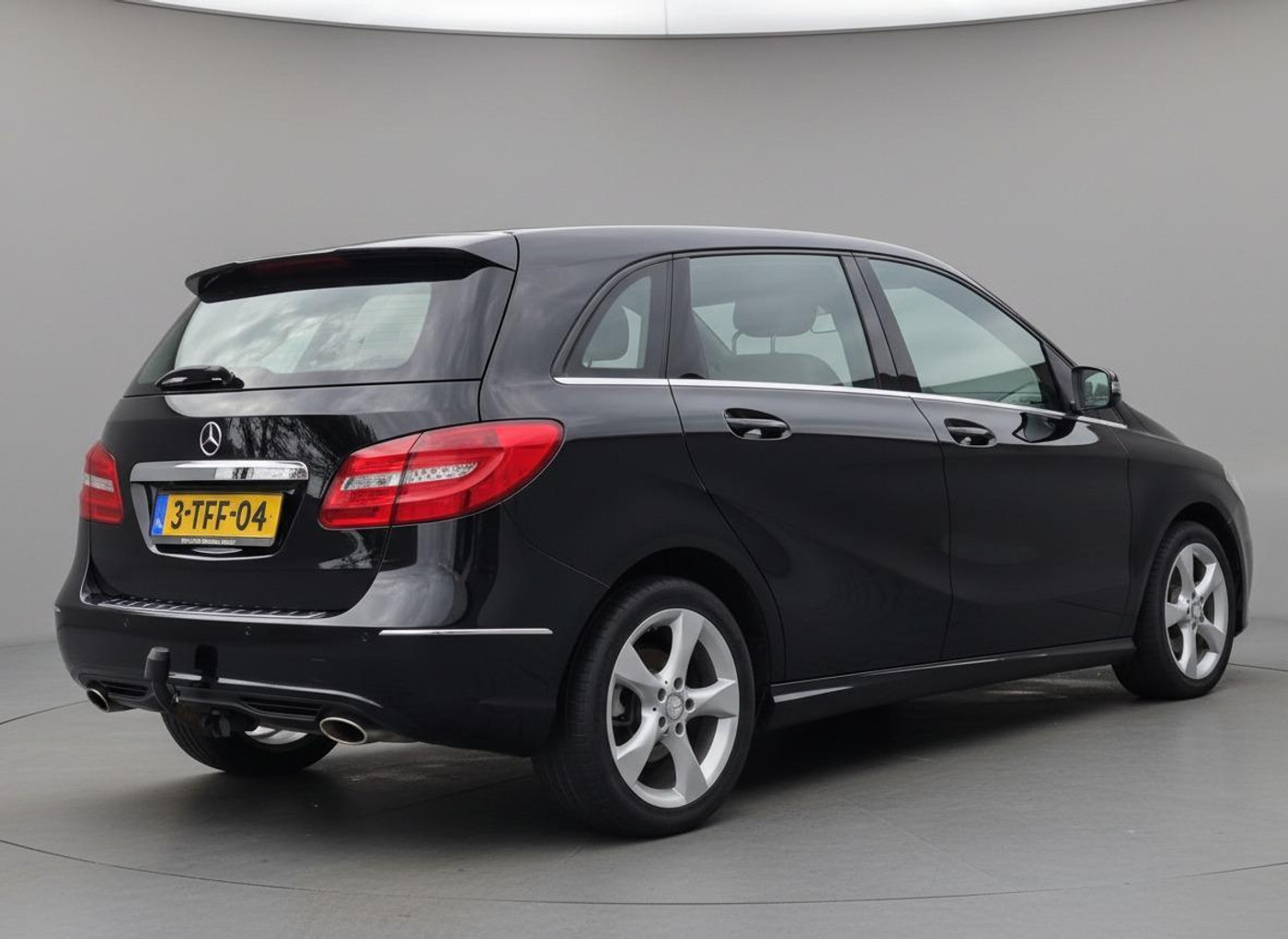 Foto van Mercedes-Benz B 180