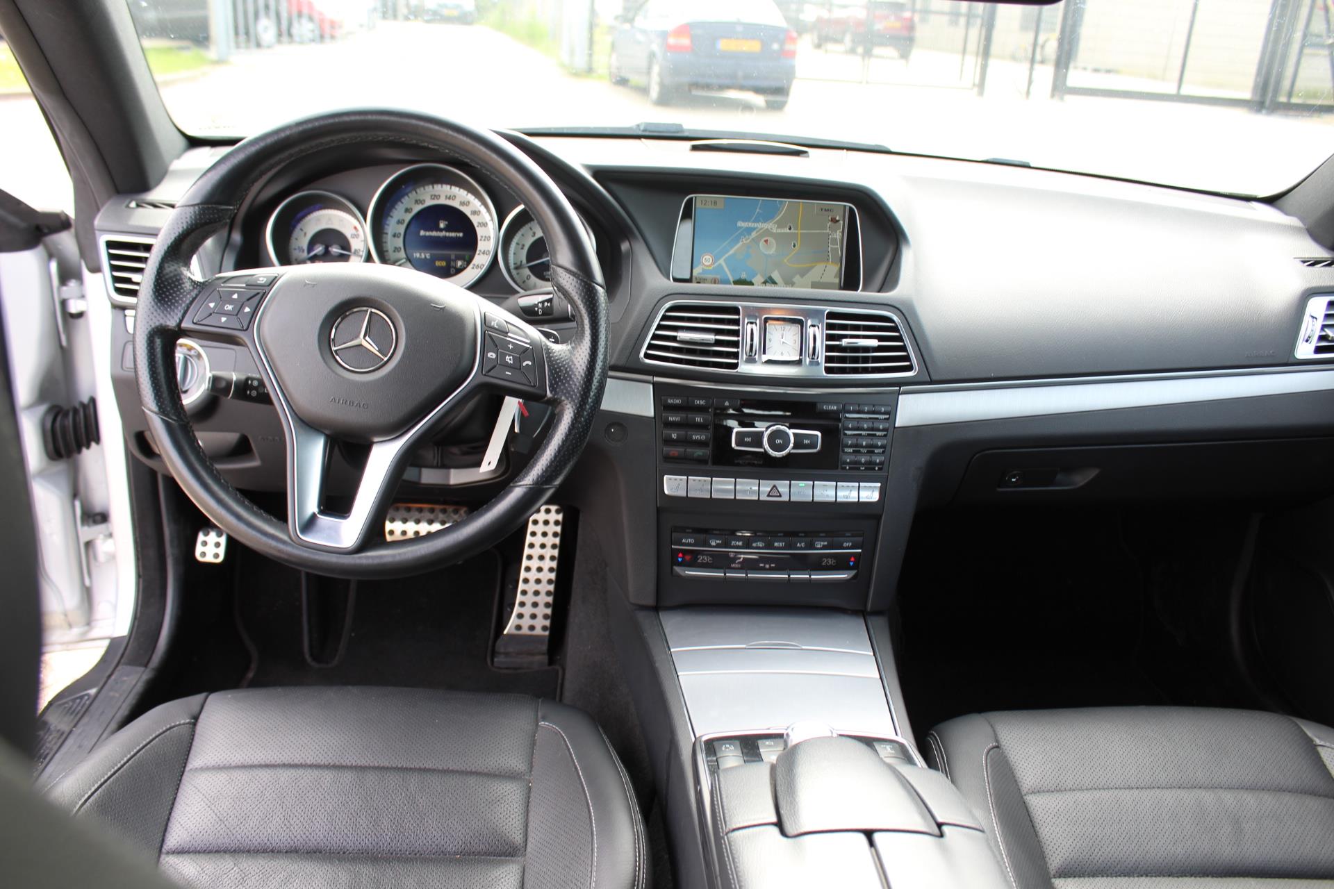 Foto van Mercedes-Benz E 200
