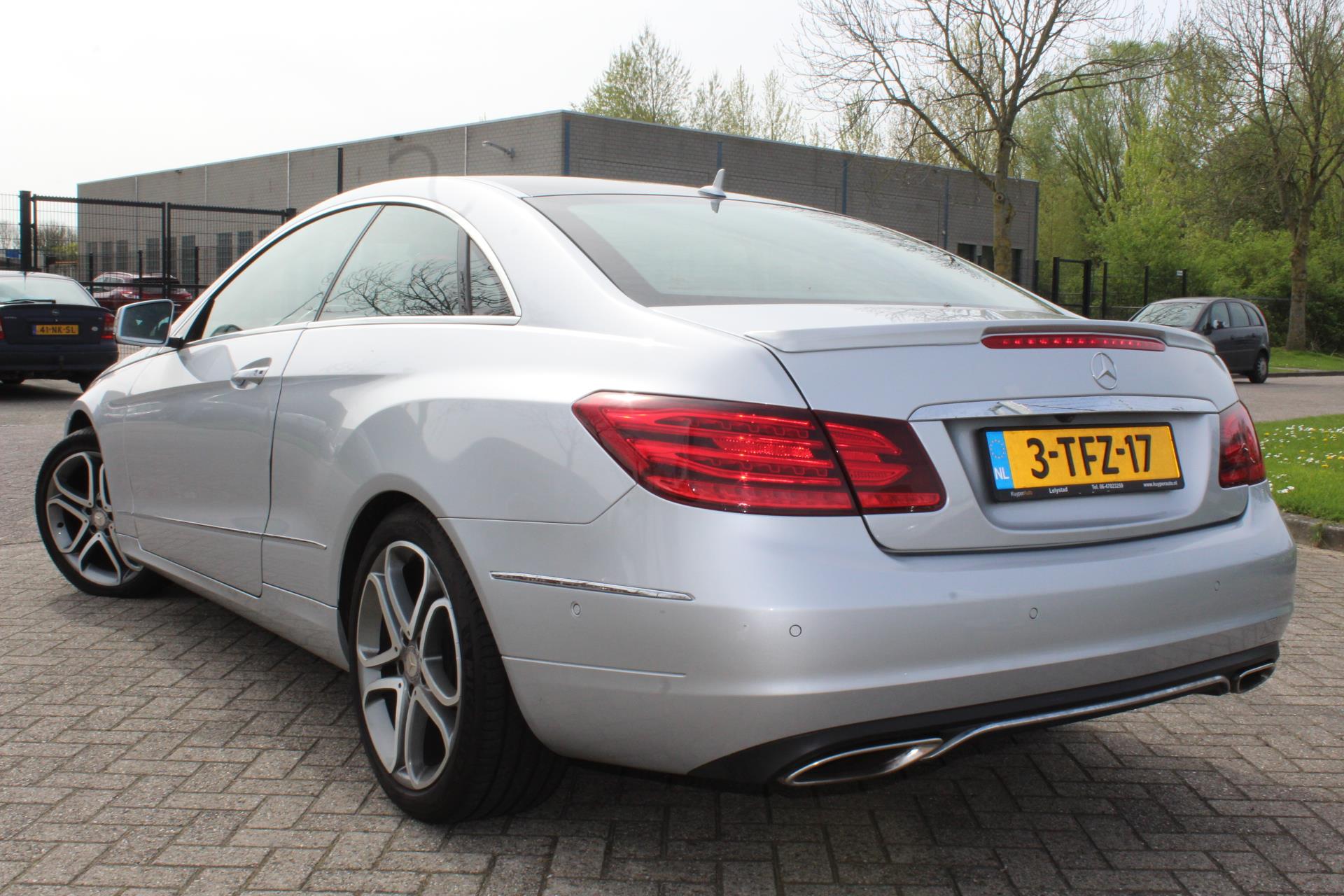 Foto van Mercedes-Benz E 200