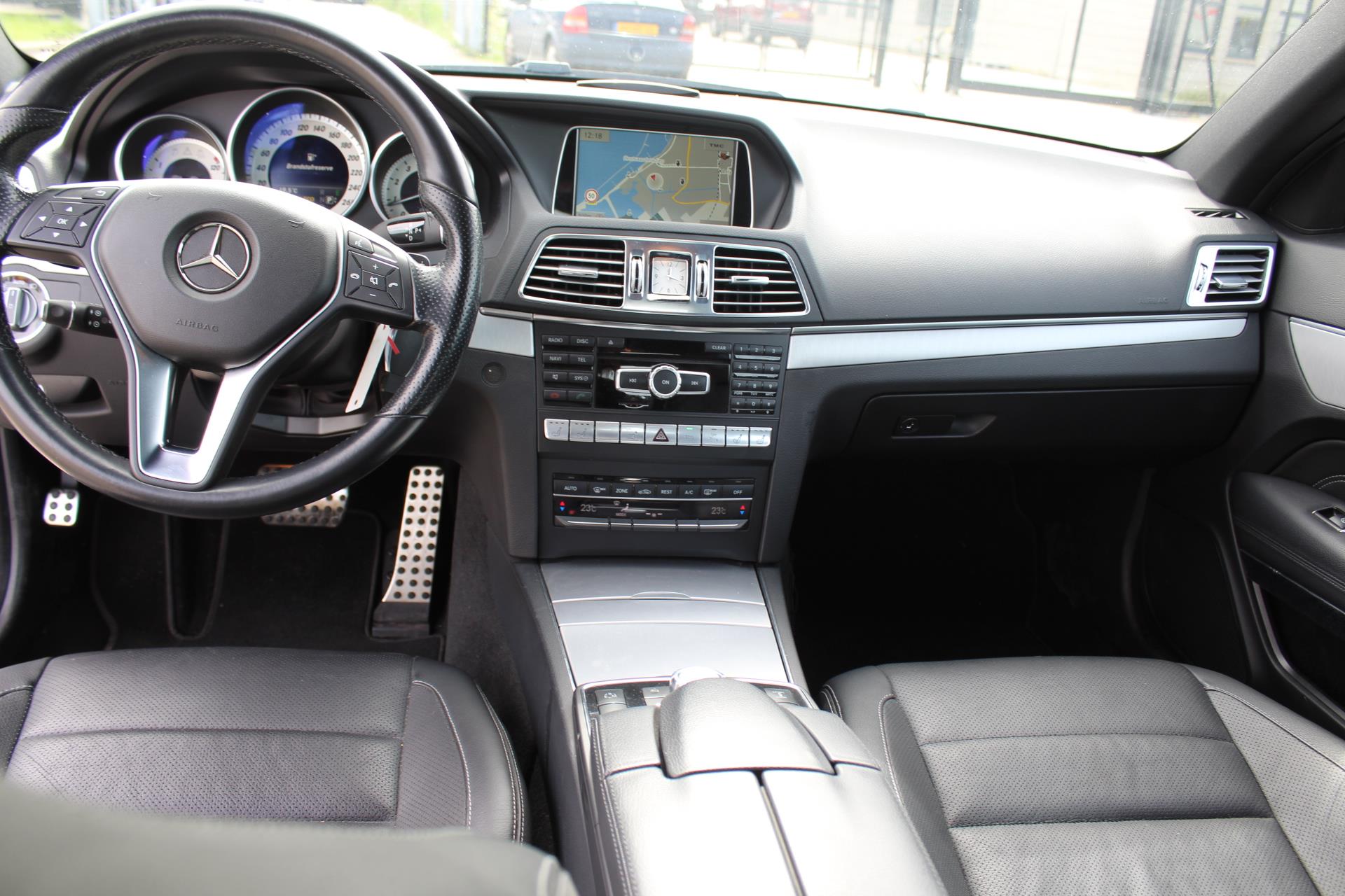 Foto van Mercedes-Benz E 200
