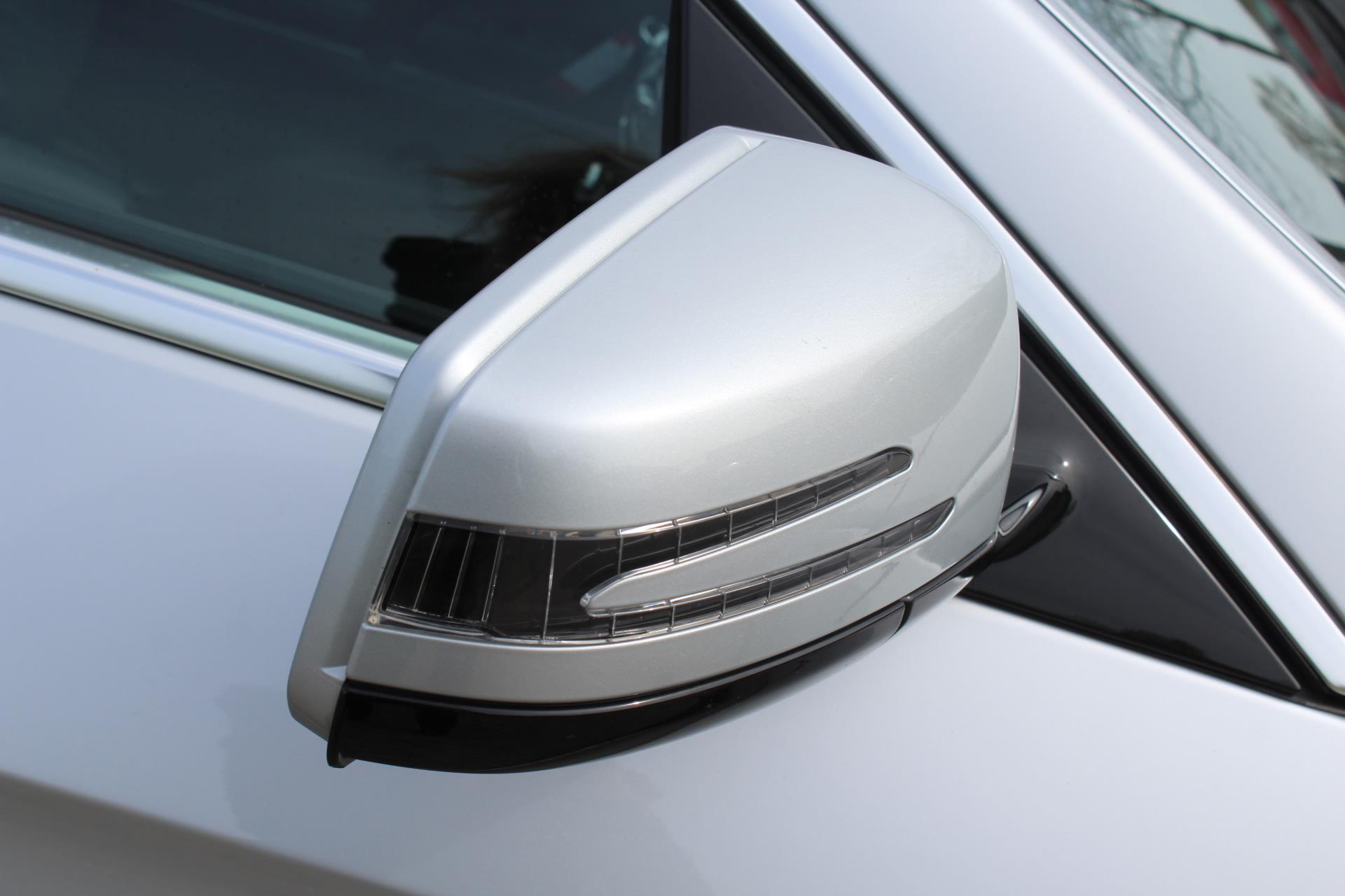 Foto van Mercedes-Benz E 200