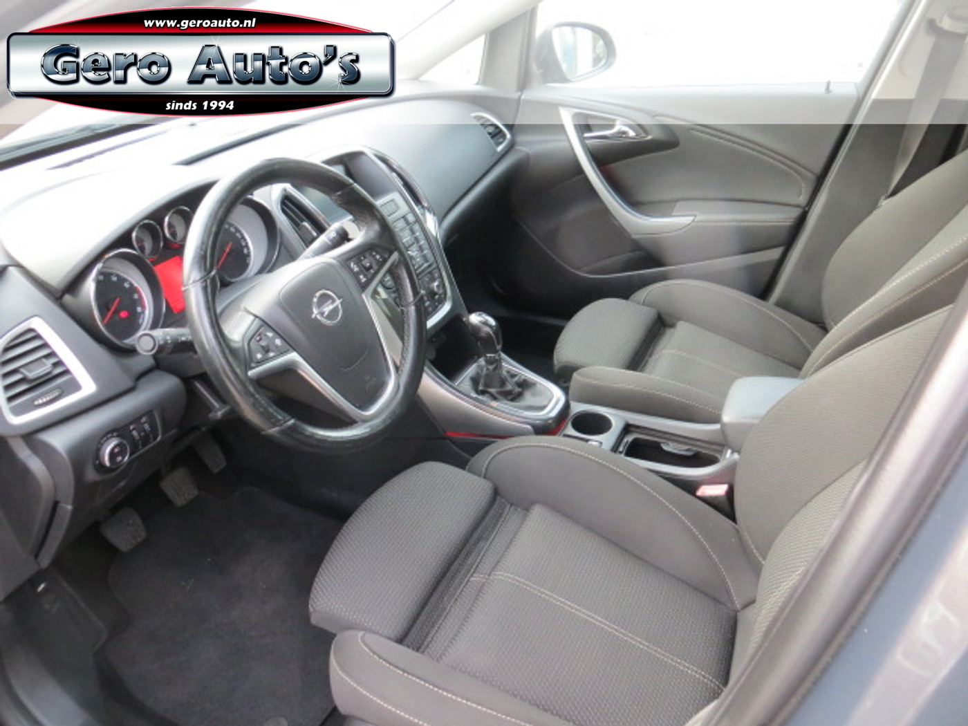 Foto van Opel Astra Notchback
