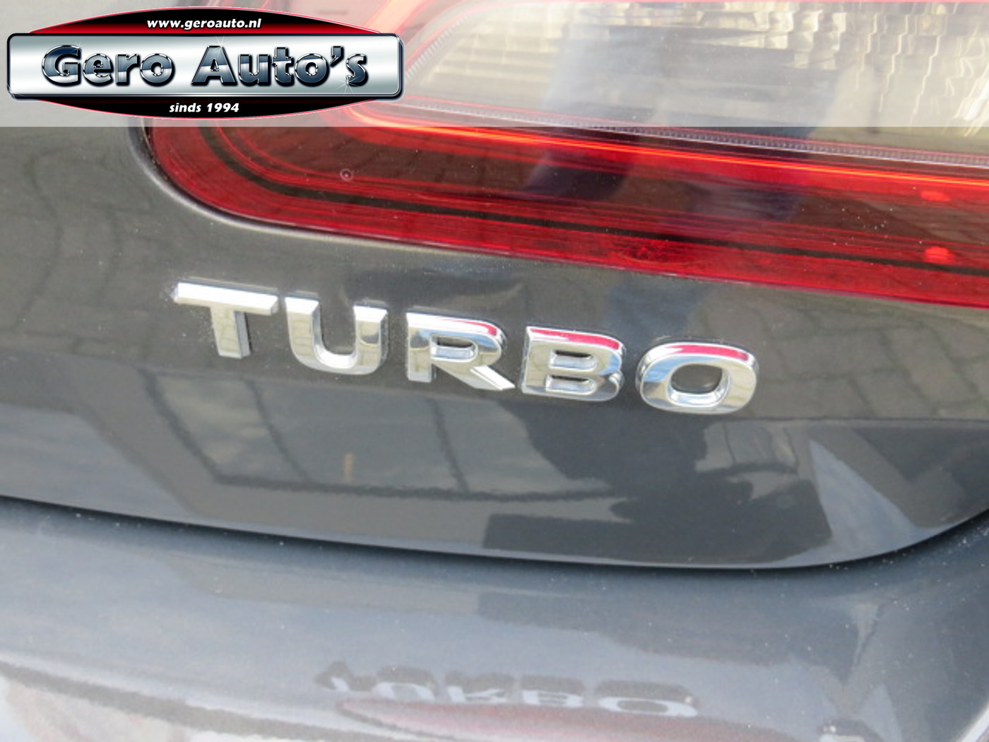 Foto van Opel Astra Notchback