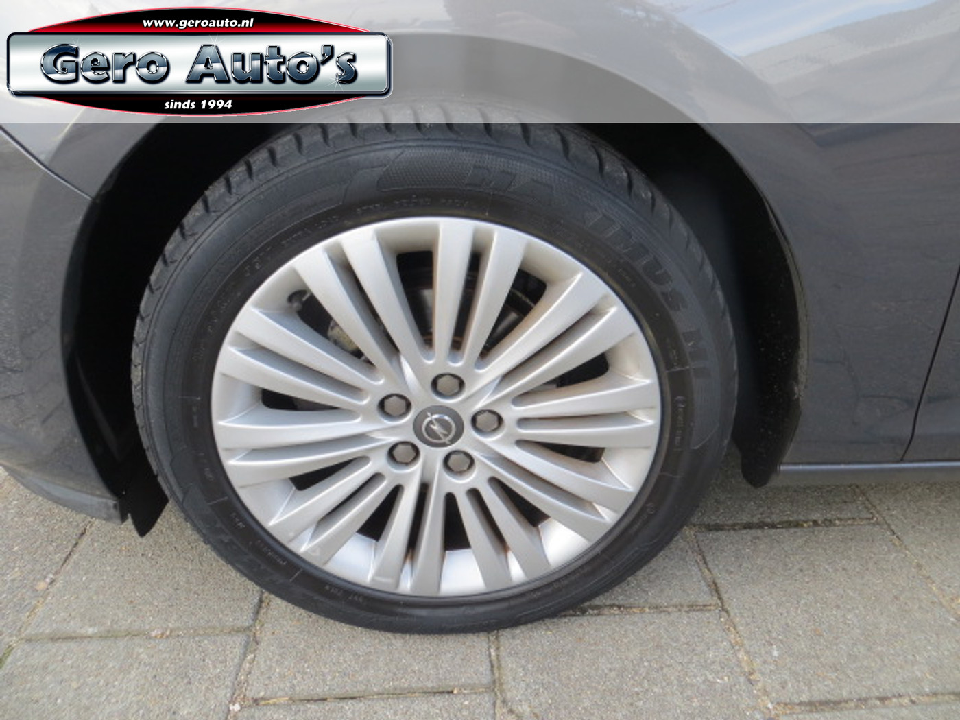 Foto van Opel Astra Notchback