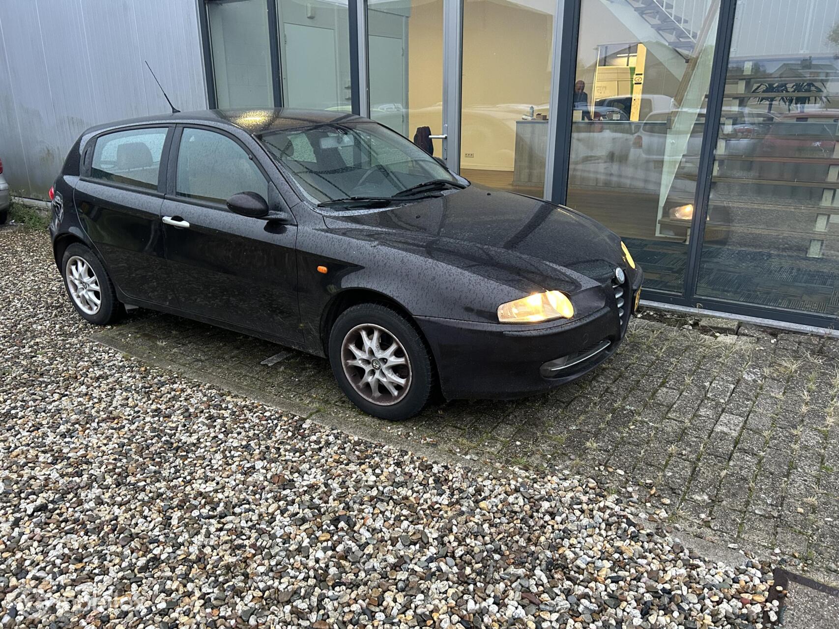 Foto van Alfa Romeo 147