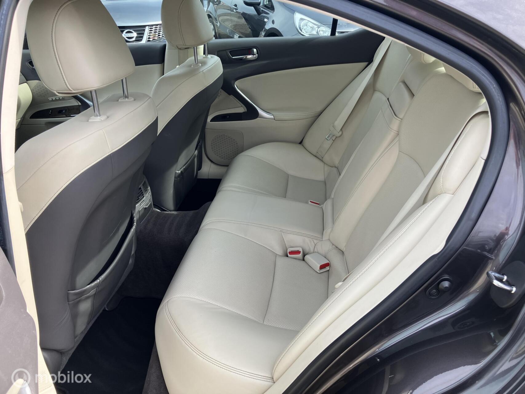 Foto van Lexus Lexus Is250