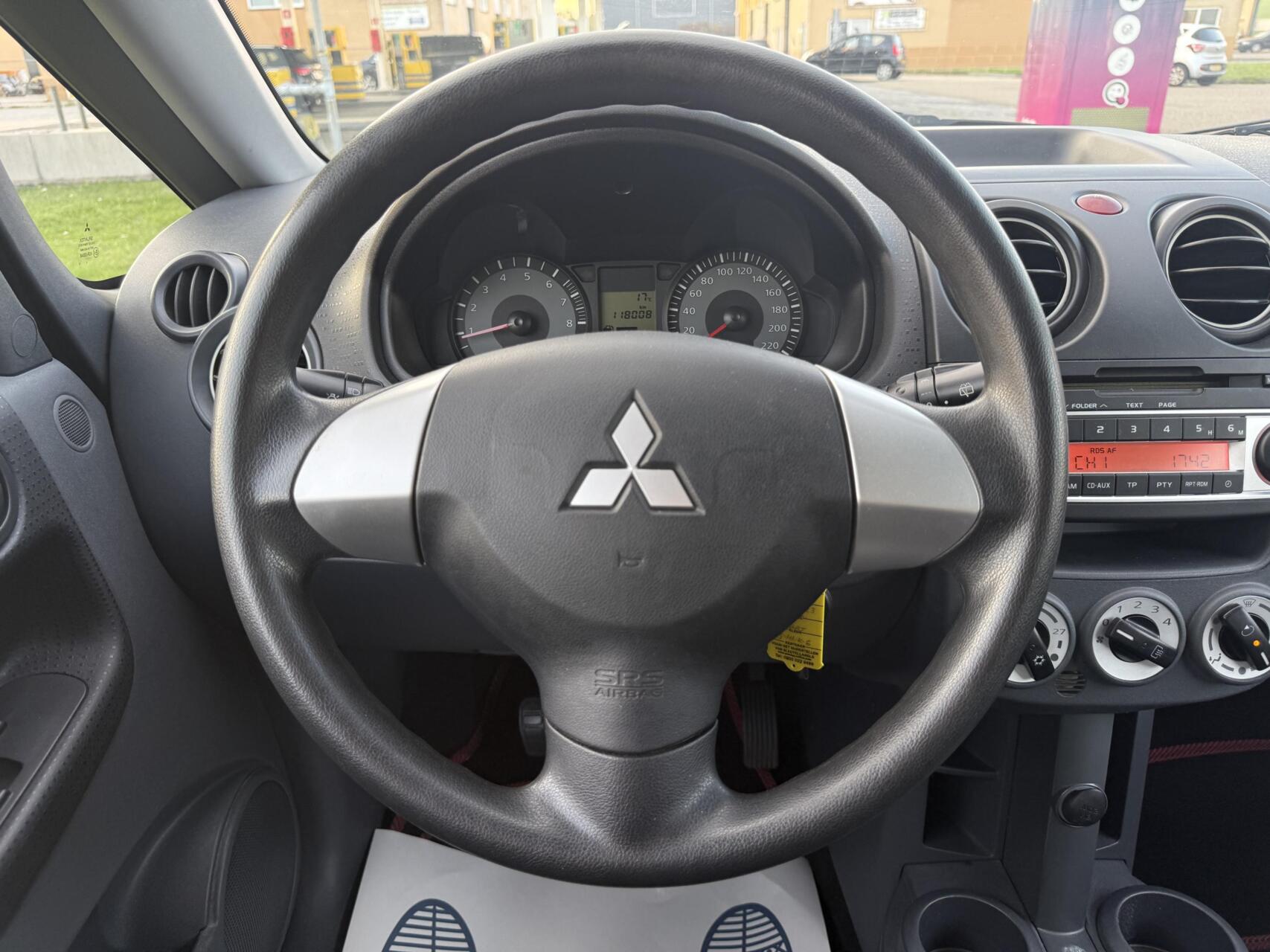 Foto van Mitsubishi Colt