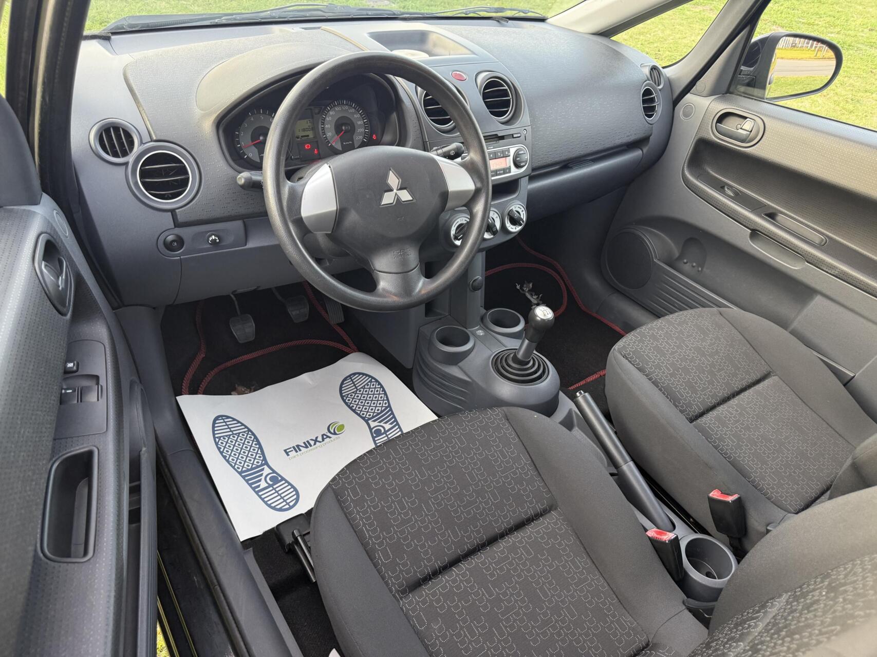 Foto van Mitsubishi Colt