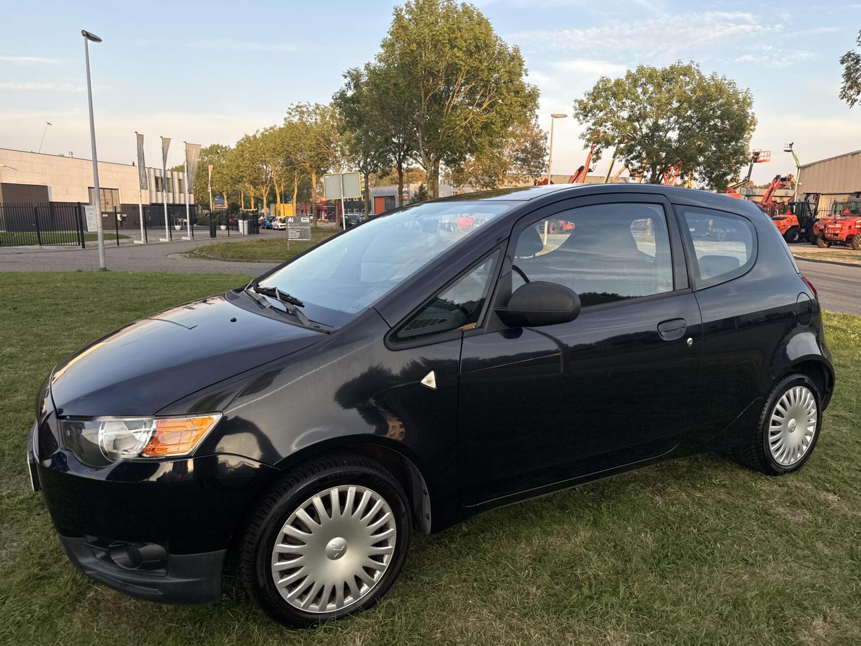Foto van Mitsubishi Colt