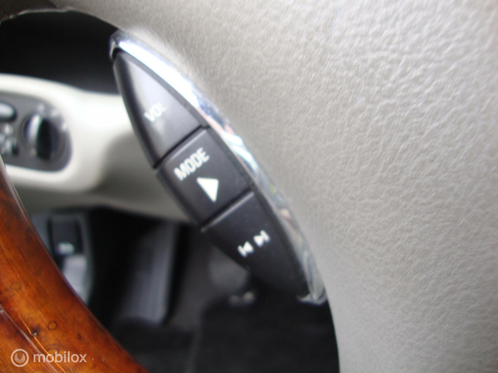 Foto van Rover 75
