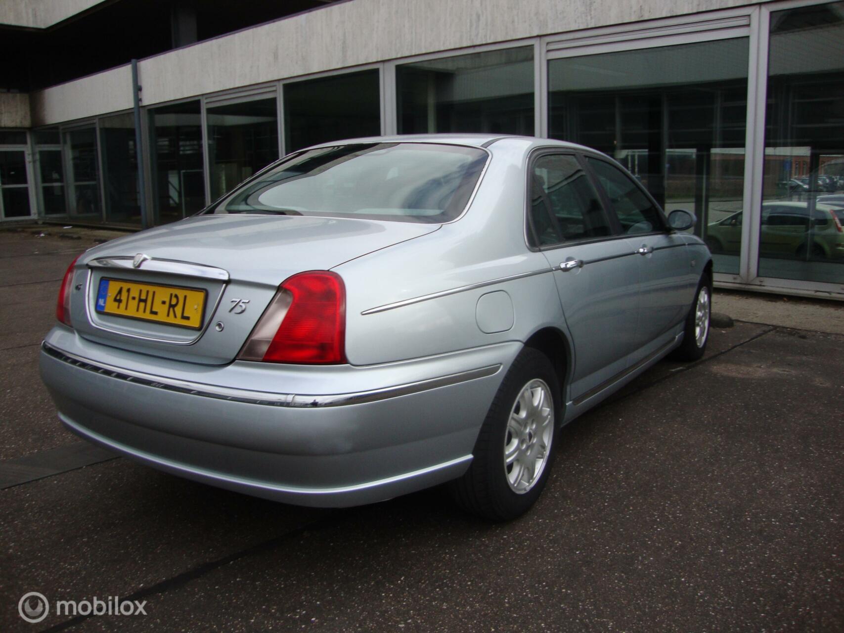 Foto van Rover 75