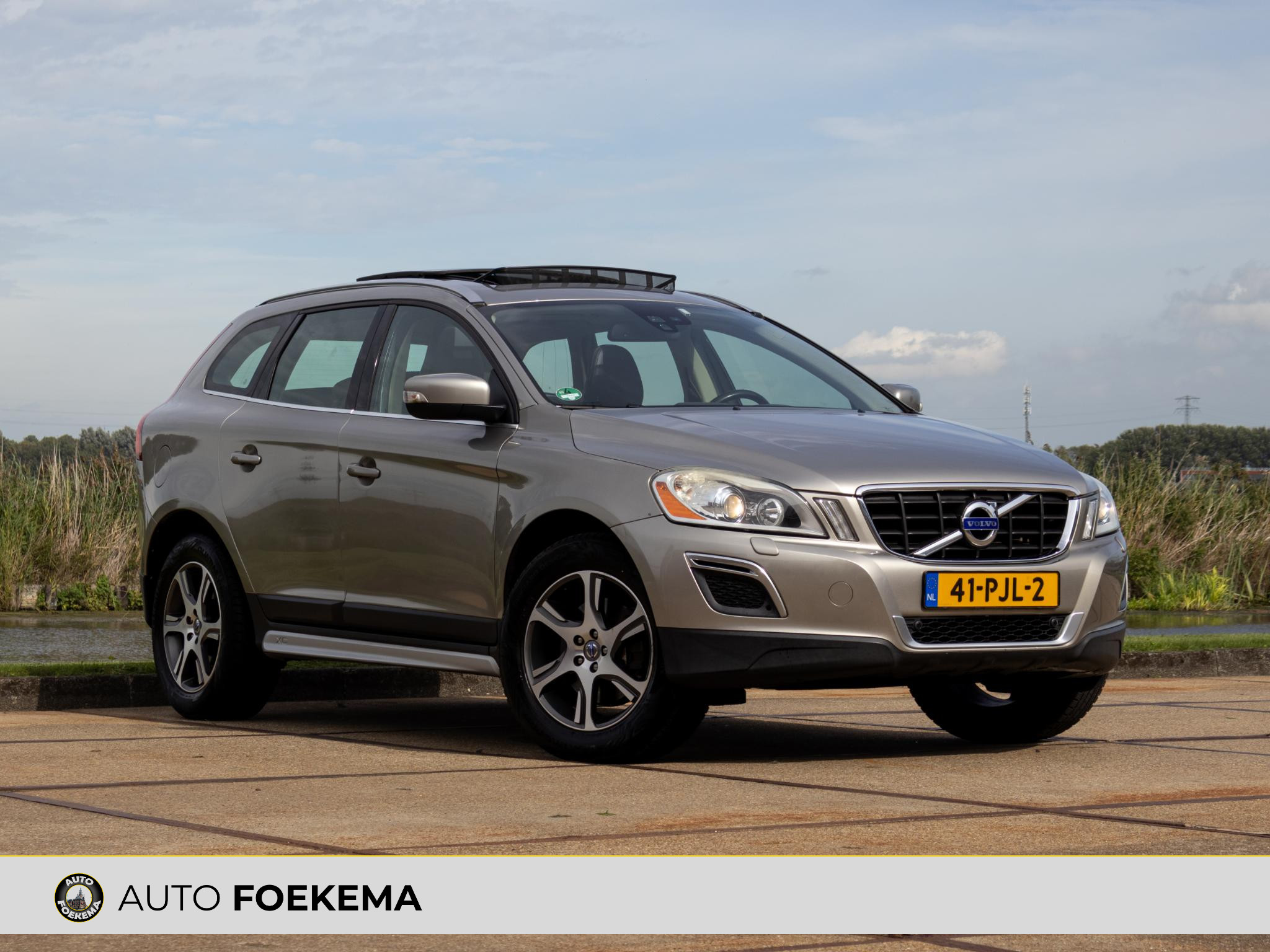 Volvo Xc60 2.0T Summum 2010 - voorkant